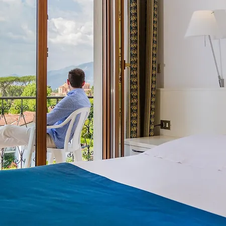 Tarabella Otel