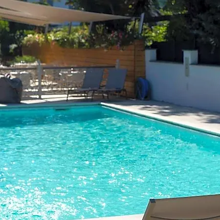 Tarabella Otel